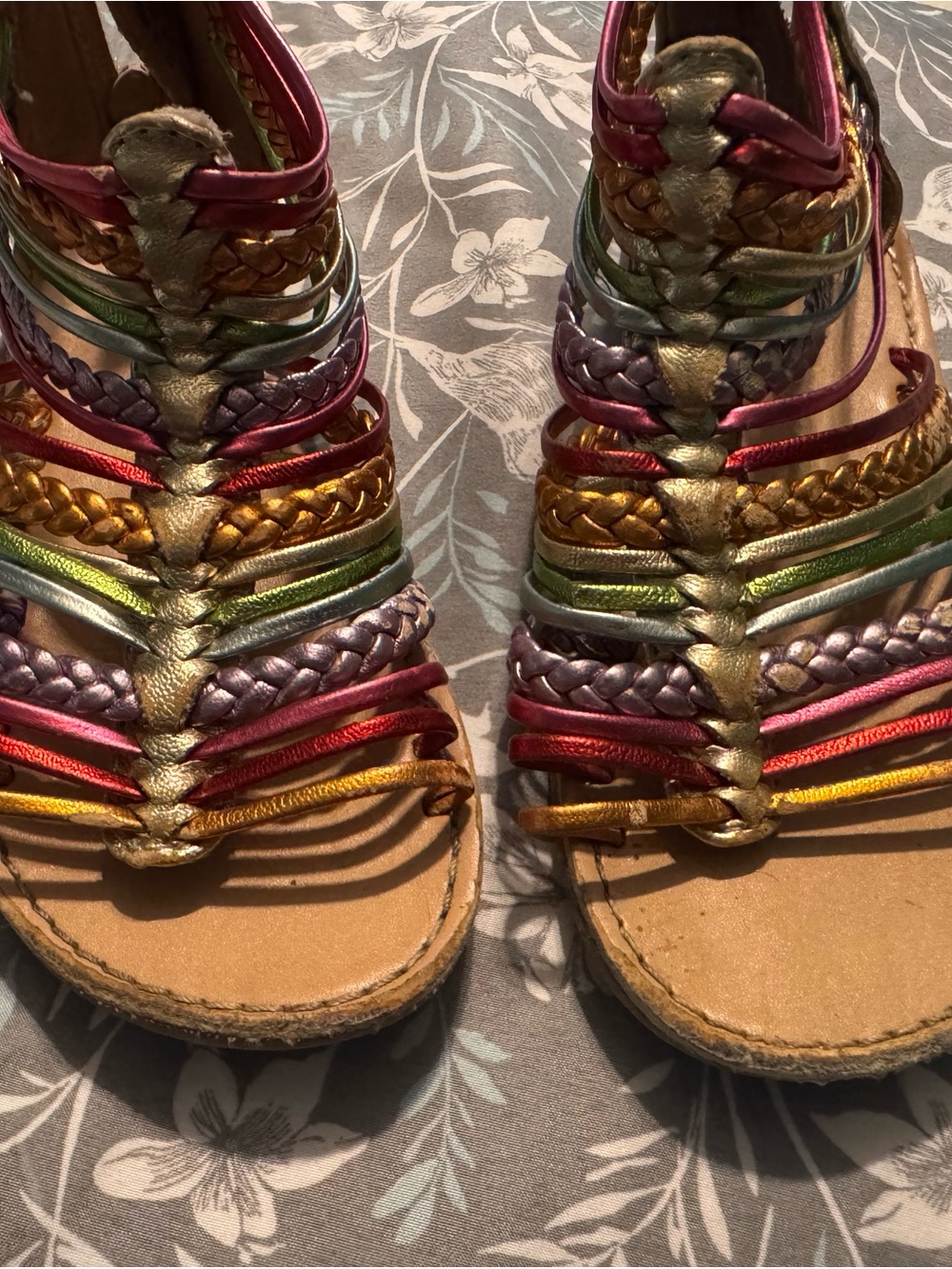 Girls strappynrainbow sandal